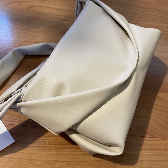 STREET LEVEL handbag! So Soft Vegan Leather Cream Knot Bag. RARE Shoulder Purse! - Picture 5 of 16